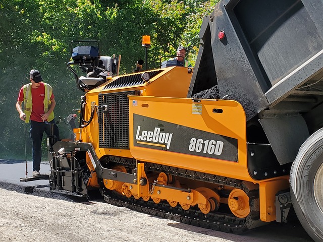 asphalt paving